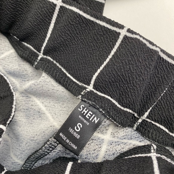 Elastic Waist Black Slant Pocket Grid Pants - Picture 7 of 10